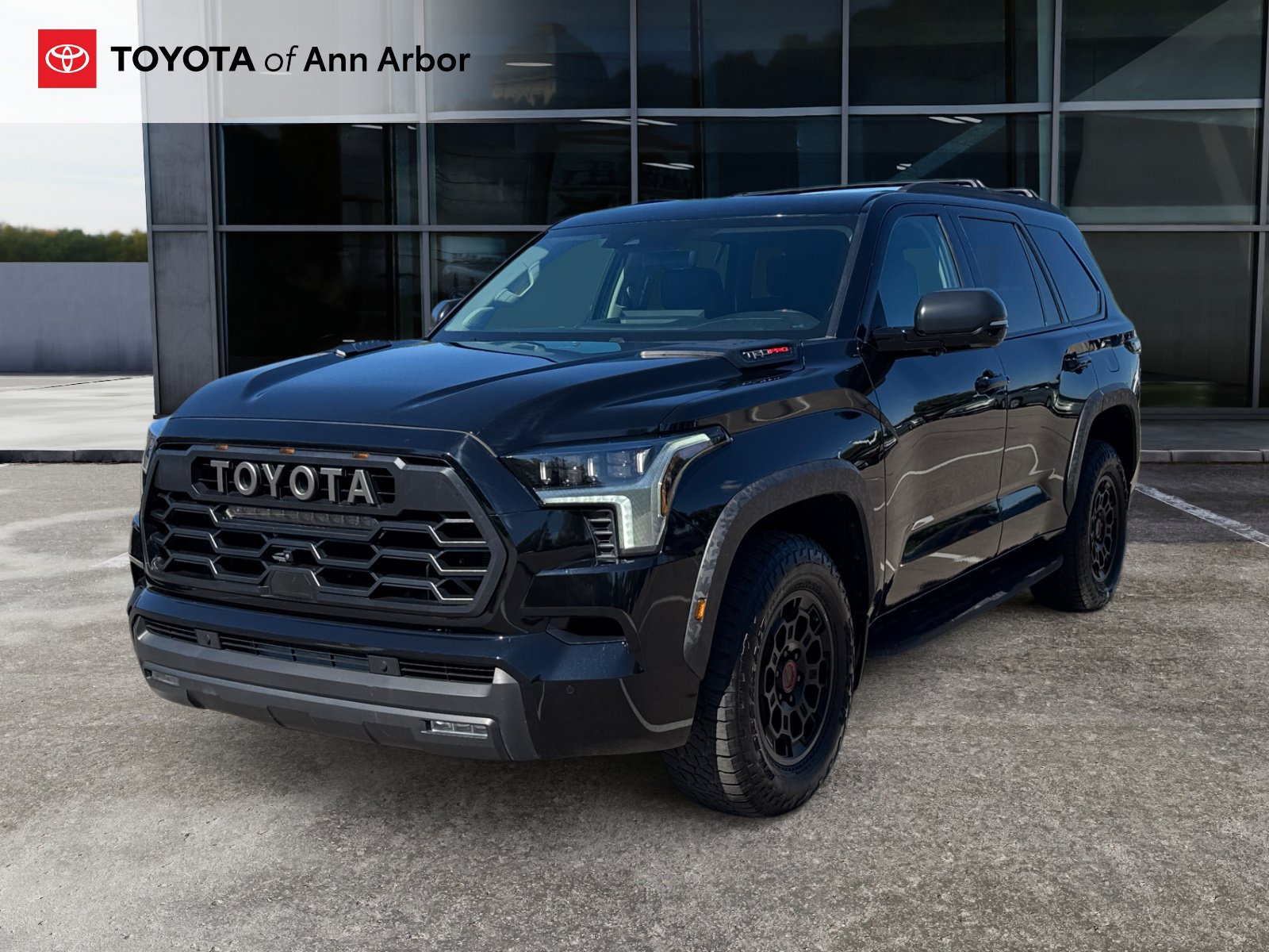 Used 2023 Toyota Sequoia TRD Pro AWD/4WD image 9