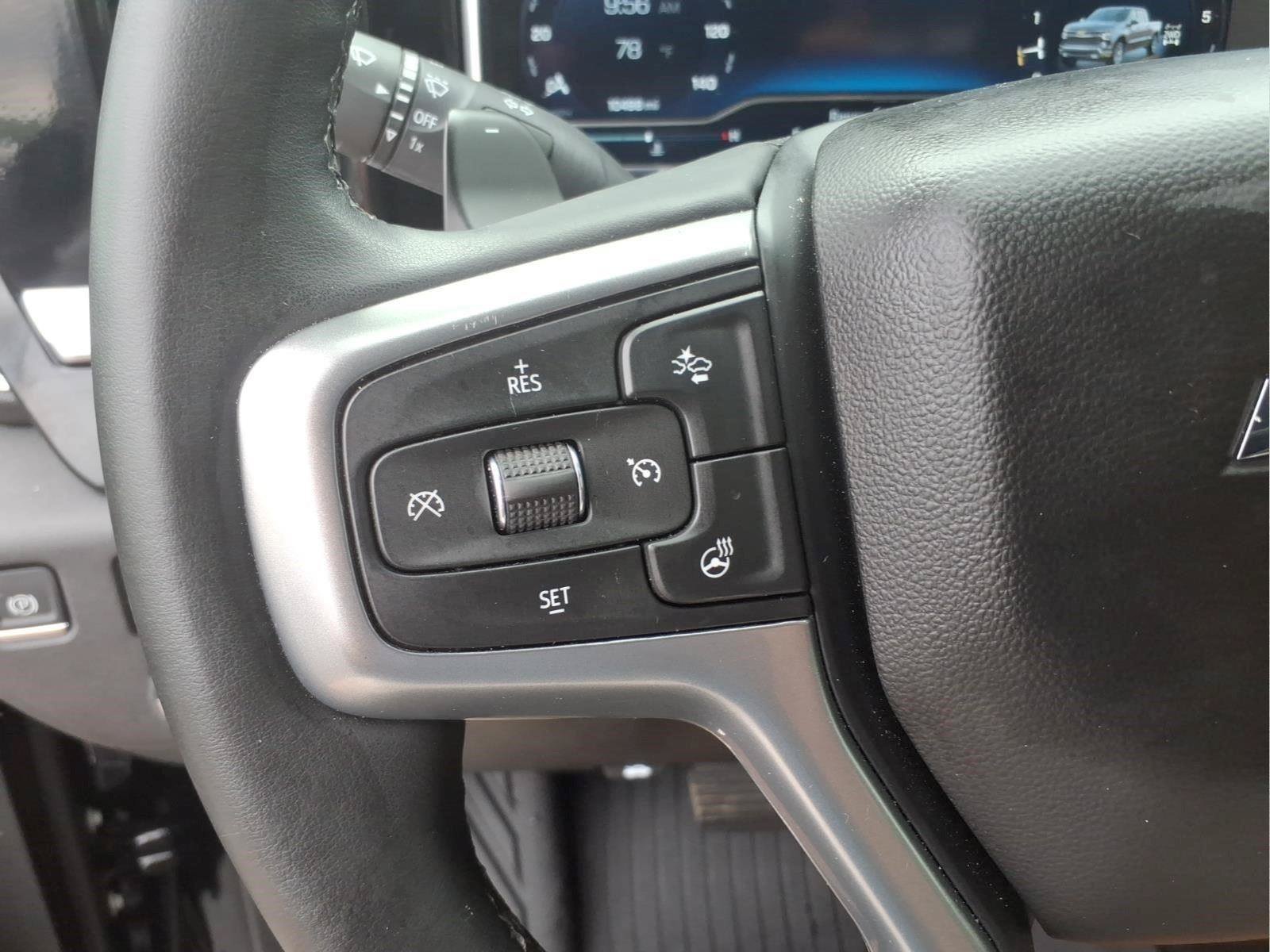 Used 2025 Chevrolet Silverado 1500 LTZ AWD/4WD image 22