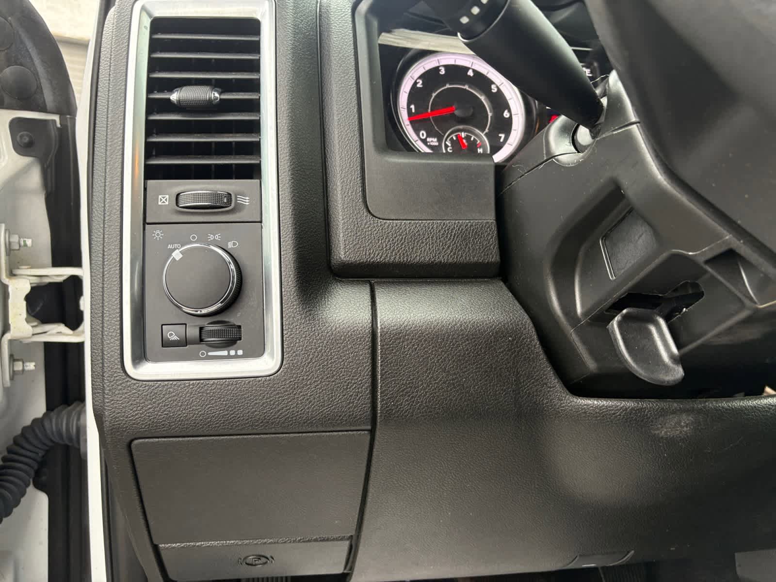 Used 2021 RAM 1500 Classic Warlock AWD/4WD image 28