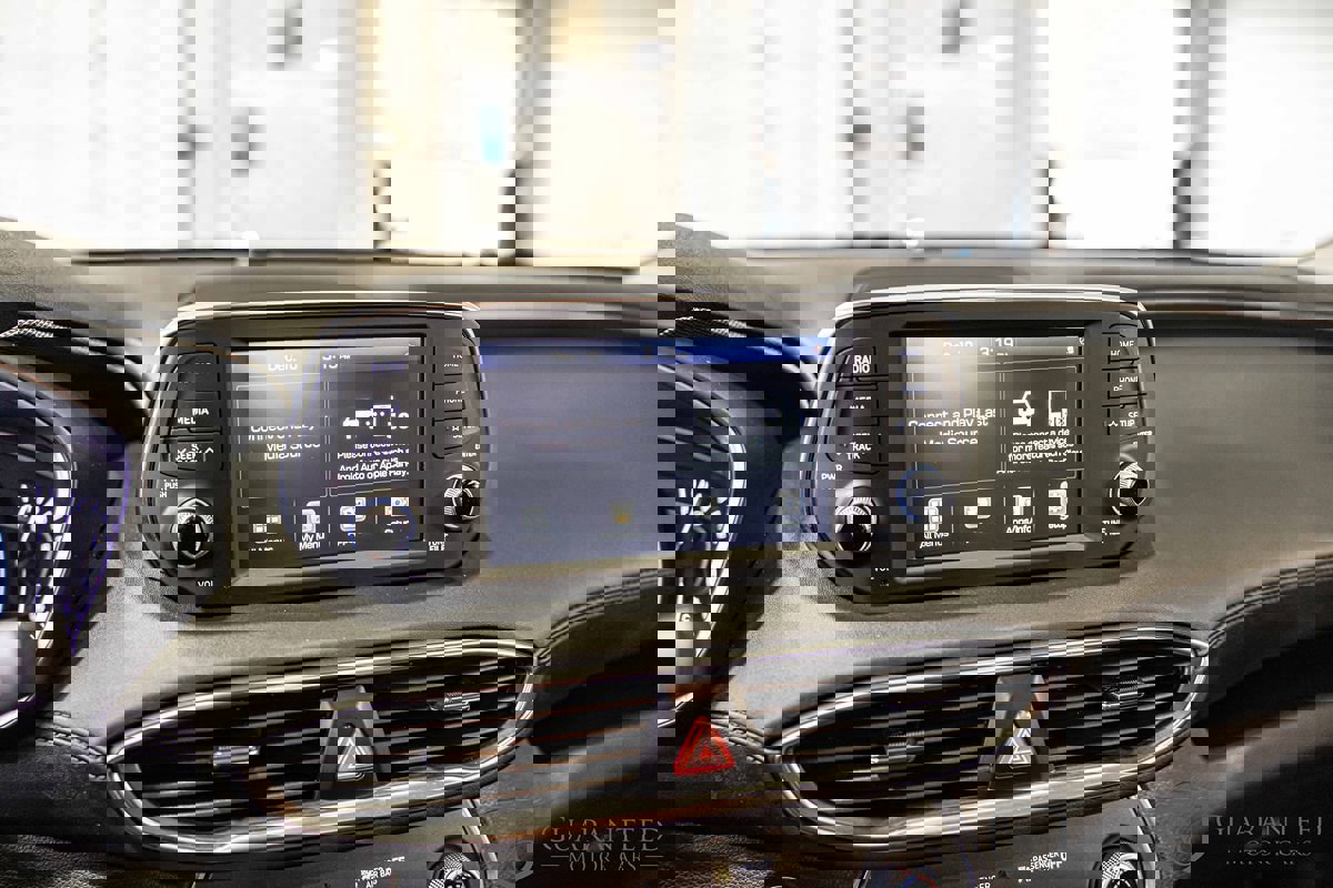 Used 2020 Hyundai Santa Fe SEL image 26