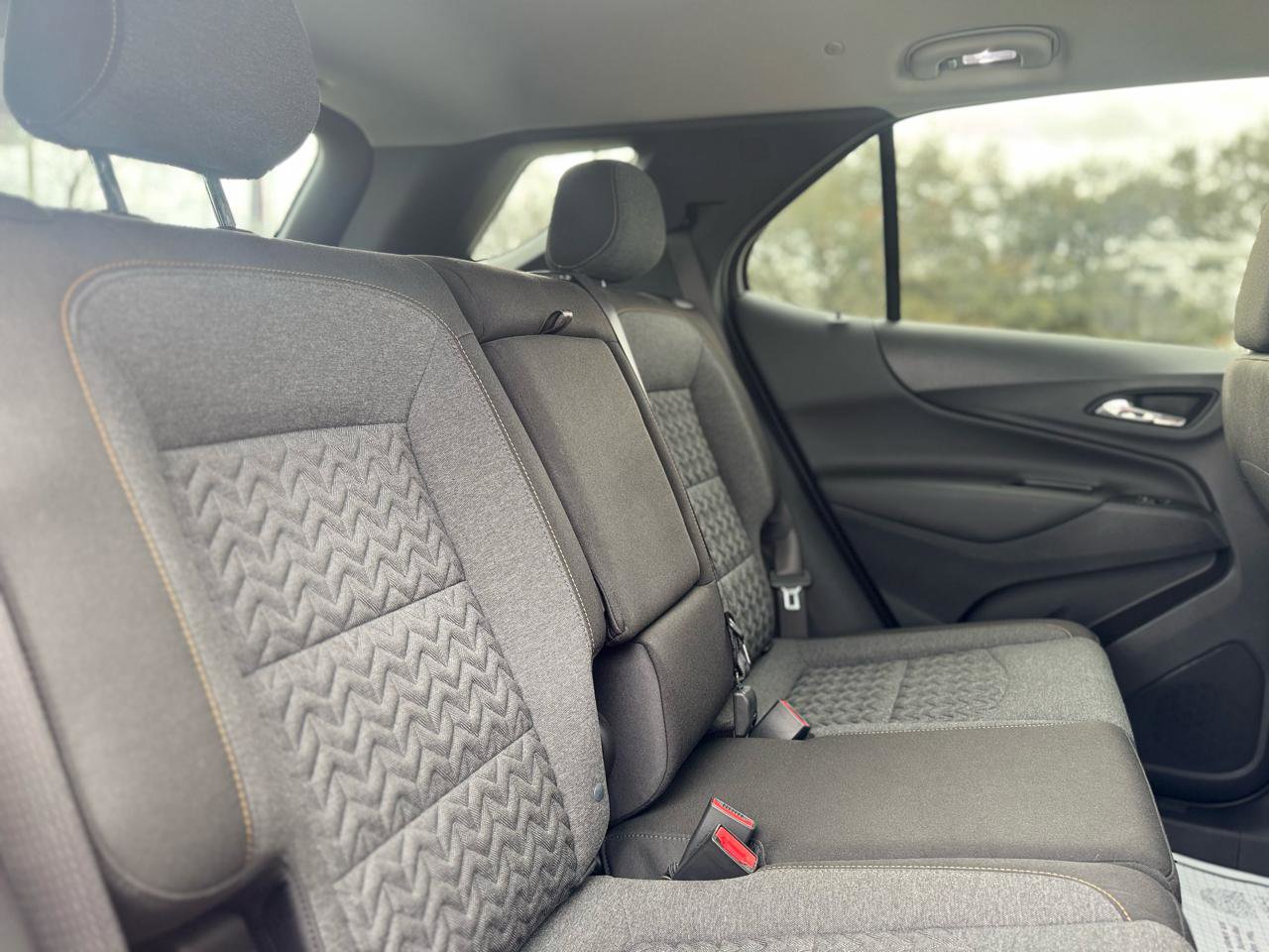 Used 2023 Chevrolet Equinox LT image 49