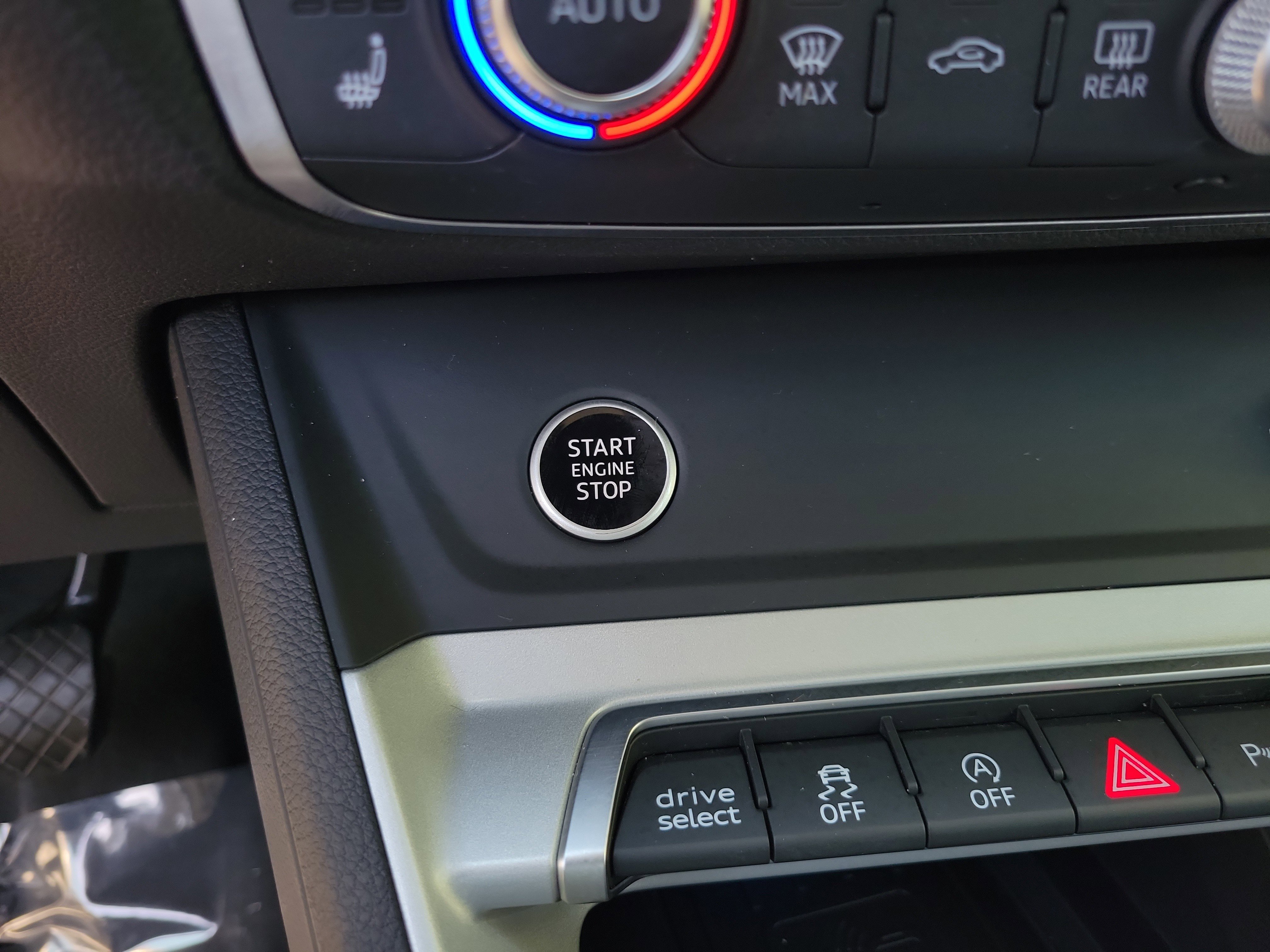 Certified 2023 Audi Q3 2.0T Premium Plus w/ Premium Plus Package image 36