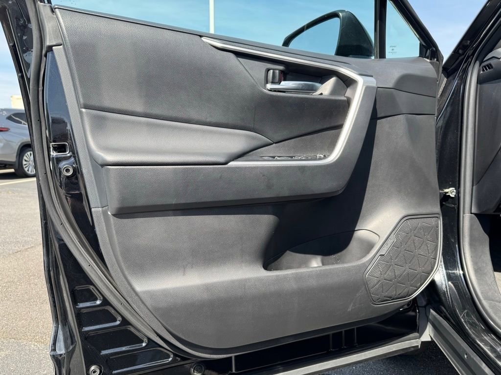 Used 2024 Toyota RAV4 XLE FWD image 14