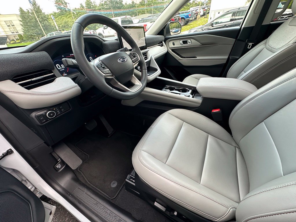 New 2026 Ford Explorer Active w/ Active Comfort Package AWD/4WD image 17