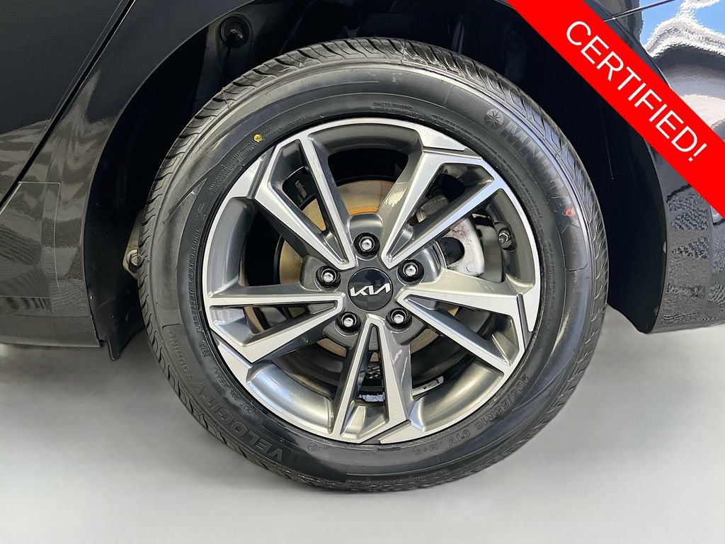 Certified 2023 Kia Forte LXS w/ LXS Technology Package FWD image 30