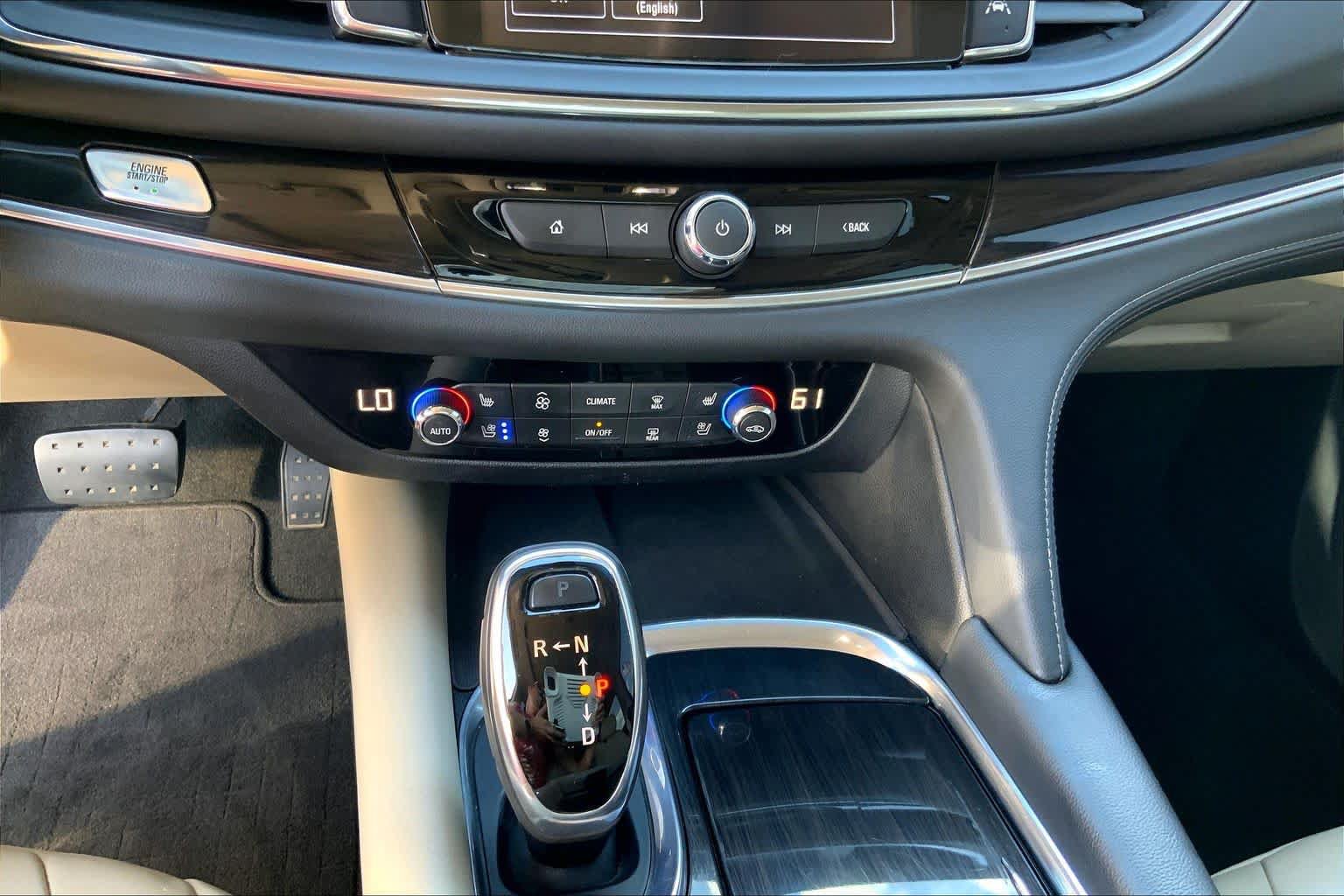 Used 2019 Buick Enclave Premium w/ Experience Buick Package AWD/4WD image 31