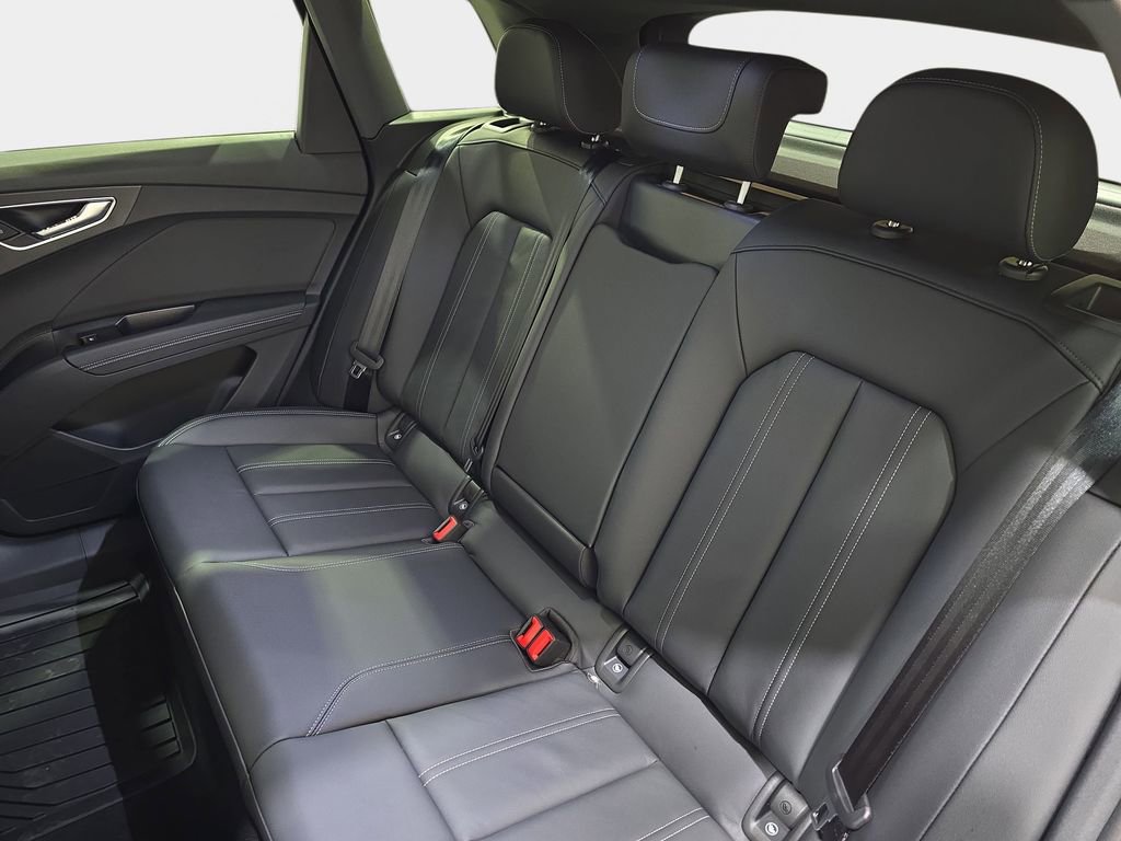 New 2026 Audi Q4 e-tron Premium image 14