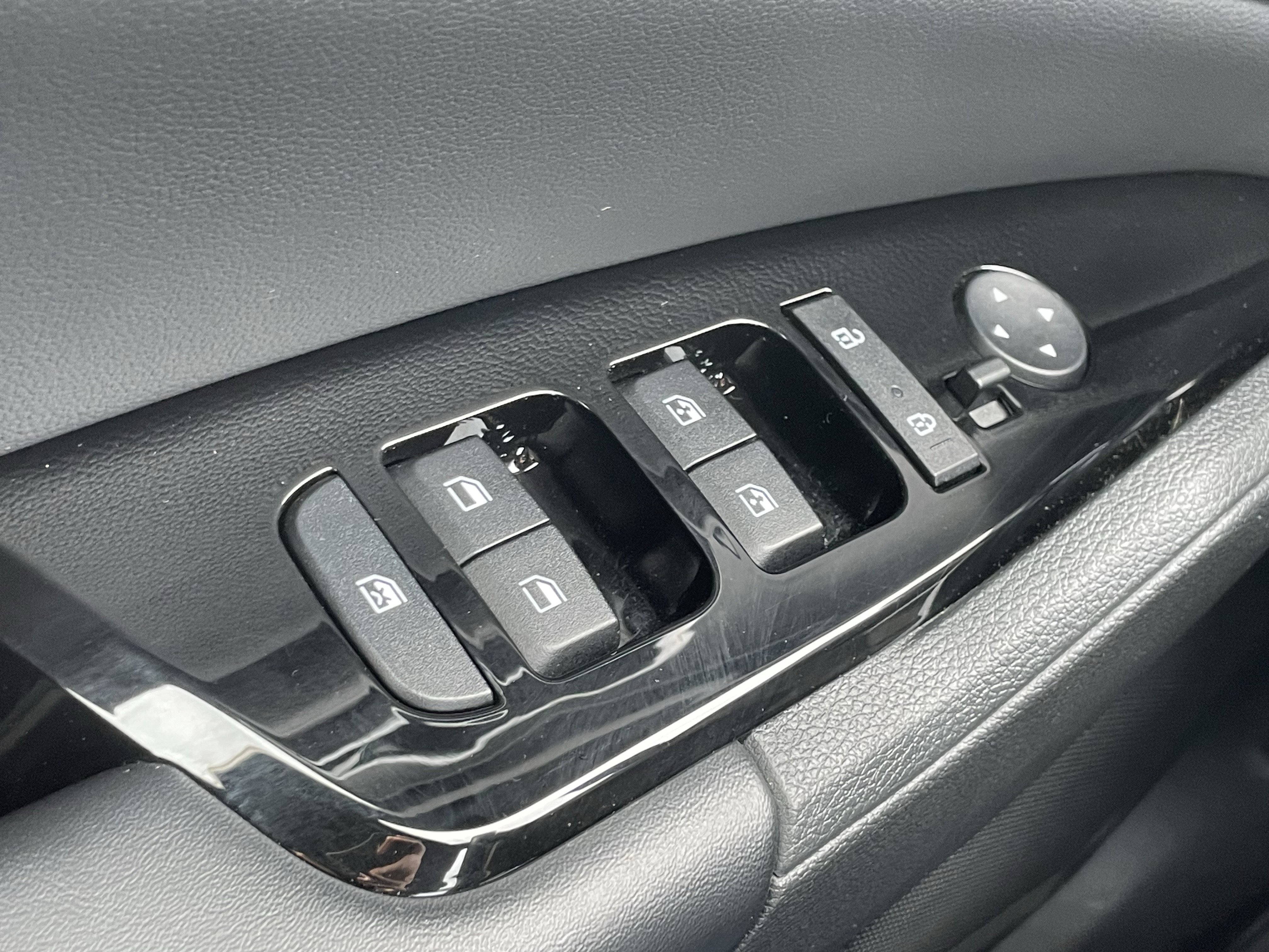 Used 2023 Kia Sportage X-Line w/ X-Line Premium Package image 16