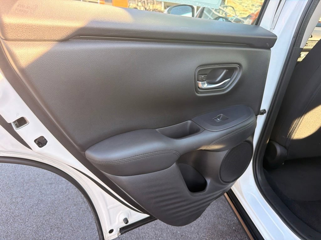 Used 2024 Honda HR-V LX image 12