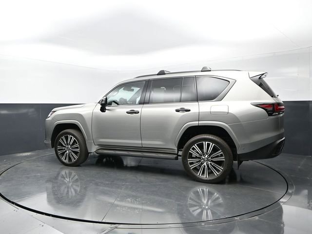 Used 2025 Lexus LX 700h Luxury w/ Appearance Package AWD/4WD image 2