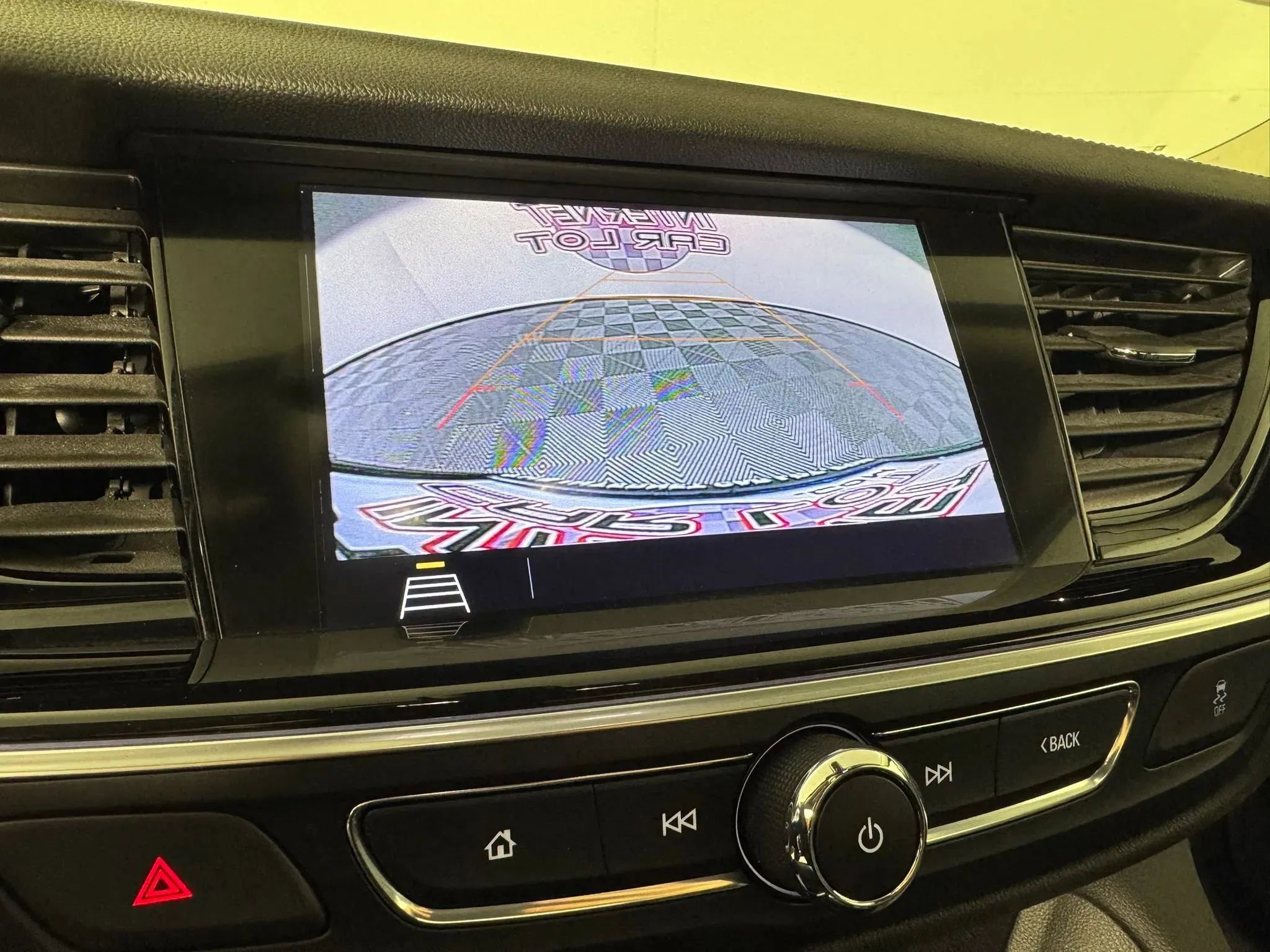 Used 2019 Buick Regal Preferred w/ Driver Confidence Package I image 18