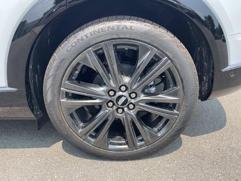 New 2027 Cadillac Optiq Premium Sport AWD/4WD image 11