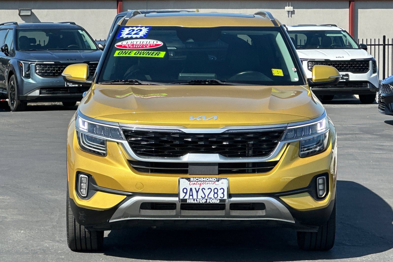 Certified 2022 Kia Seltos SX w/ Sunroof Package AWD/4WD image 12