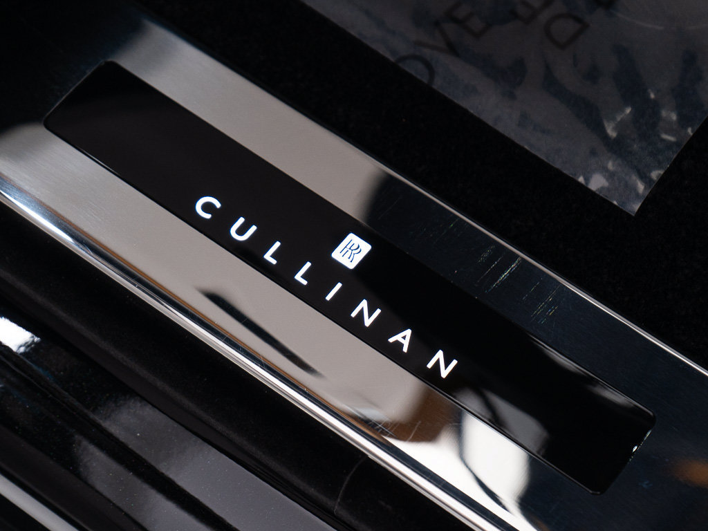 Certified 2026 Rolls-Royce Cullinan w/ Interior Detailing Package AWD/4WD image 14