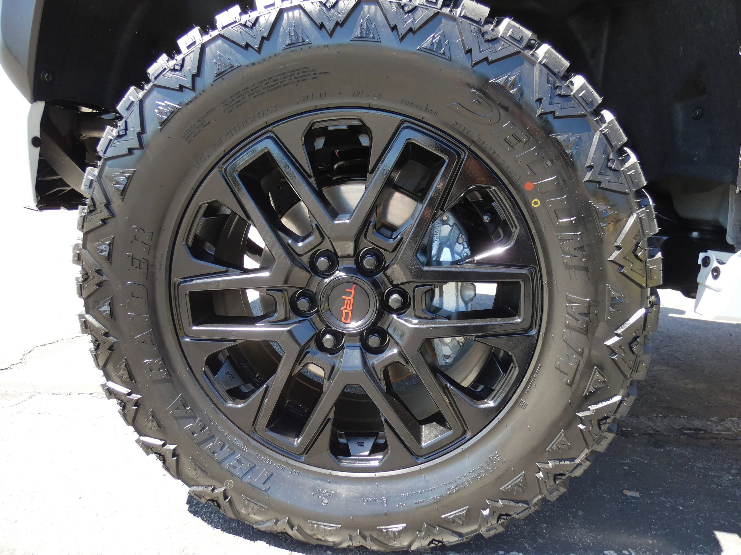 Used 2025 Toyota Tundra Limited image 23