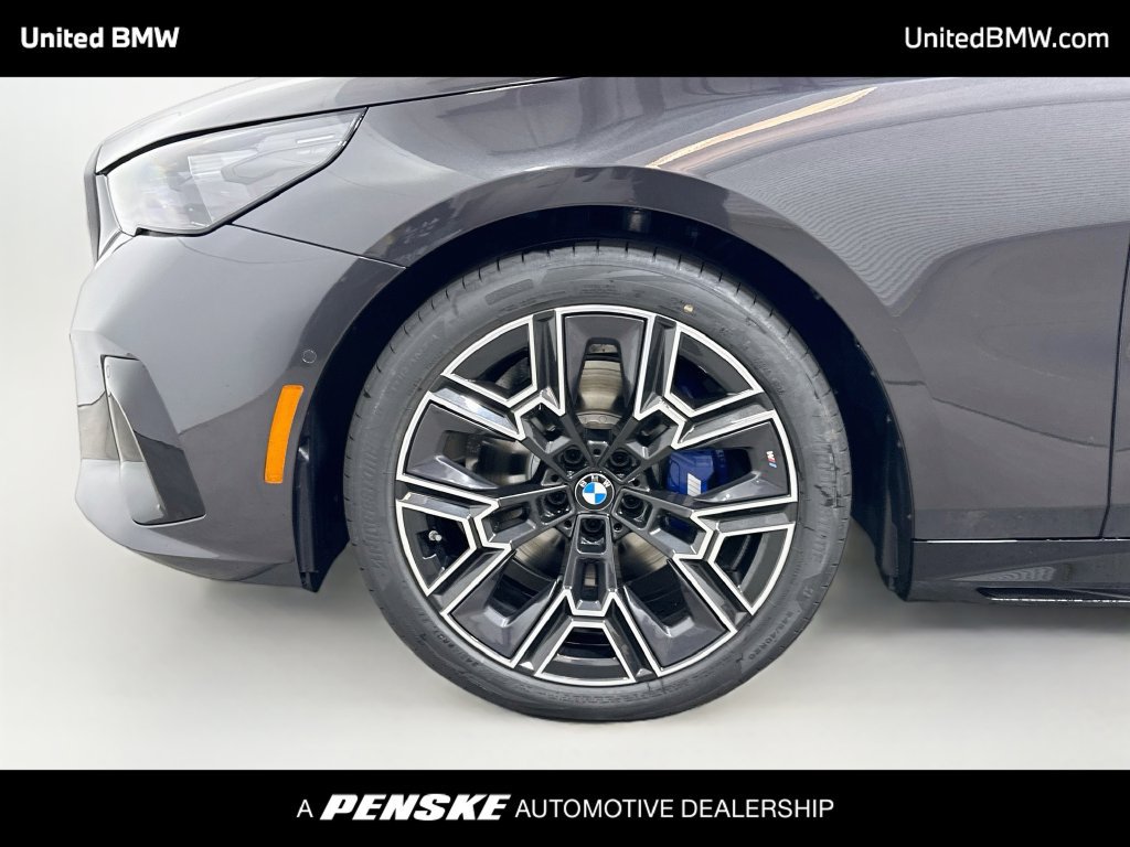 New 2027 BMW 530i w/ M Sport Package RWD image 9