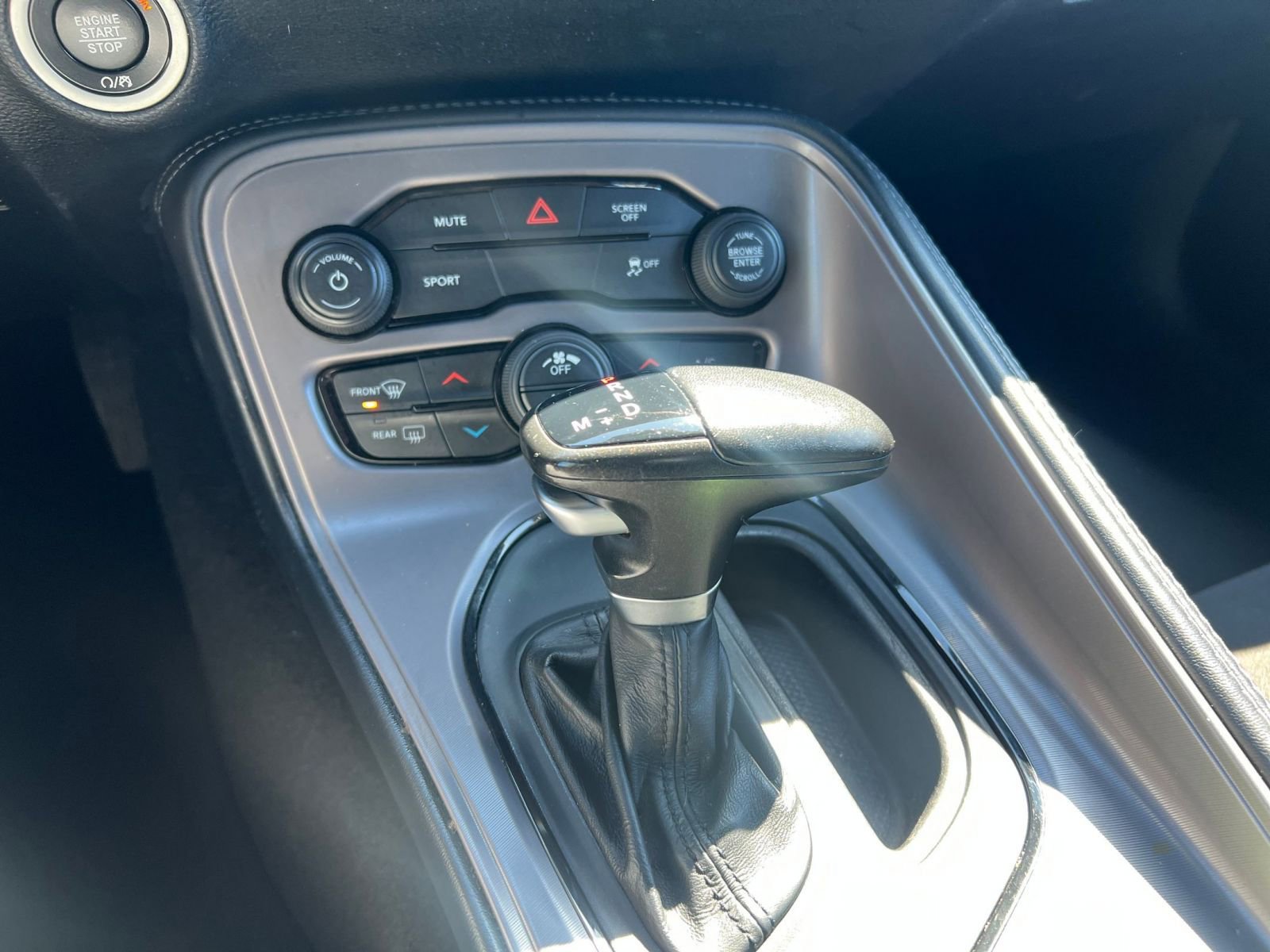 Used 2023 Dodge Challenger SXT image 41