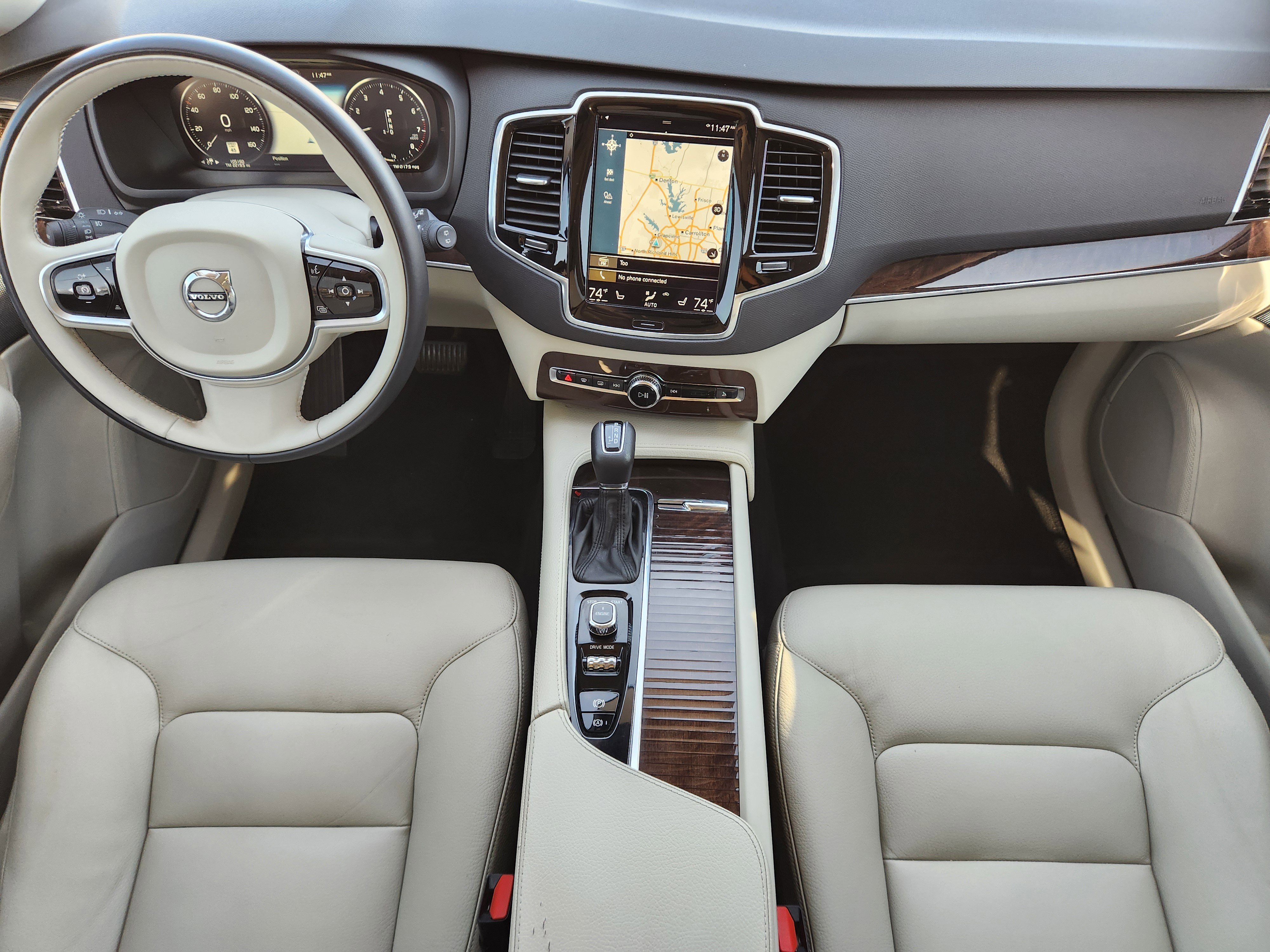 Used 2017 Volvo XC90 T6 Momentum w/ Vision Package image 31