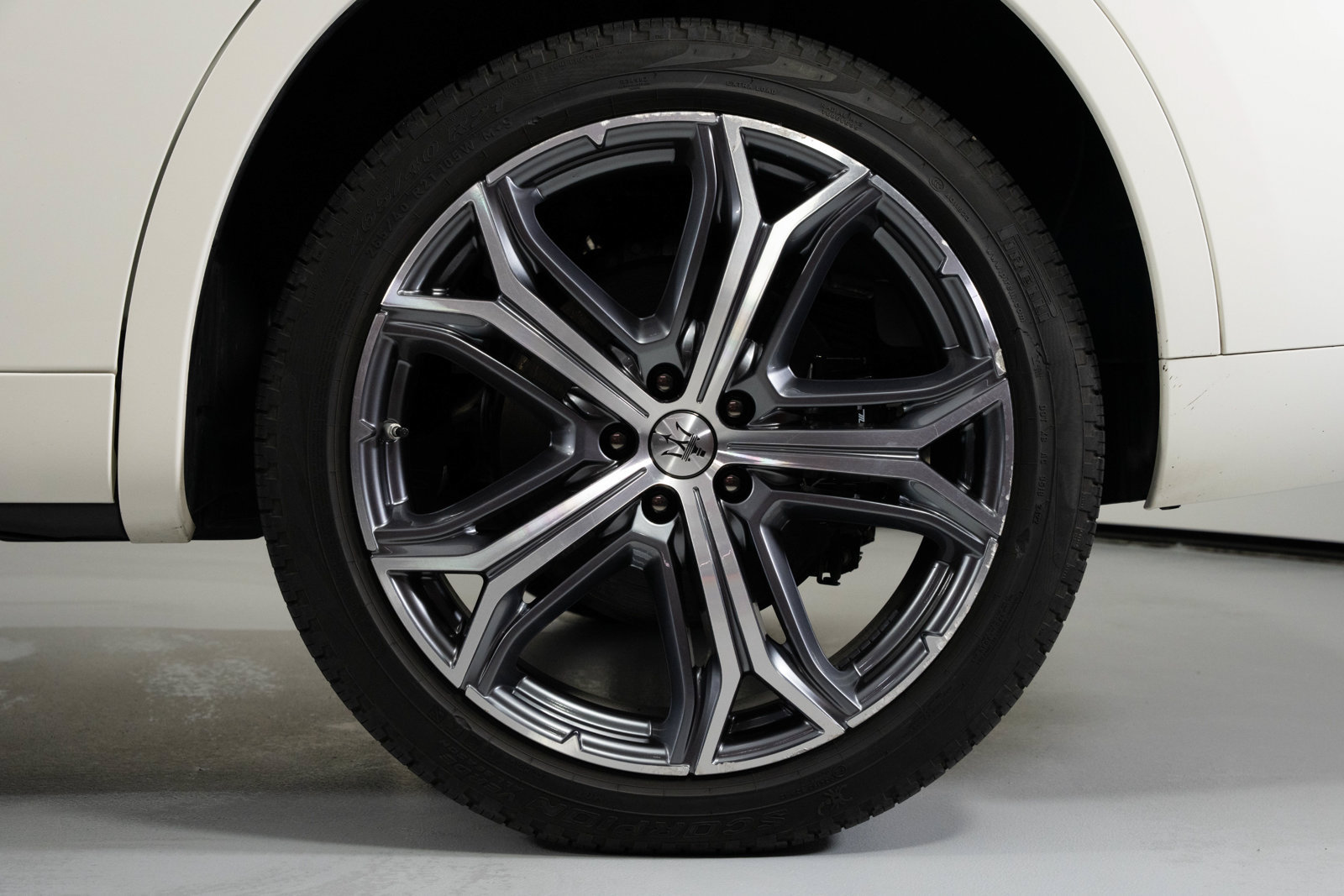 Used 2023 Maserati Levante GT AWD/4WD image 8