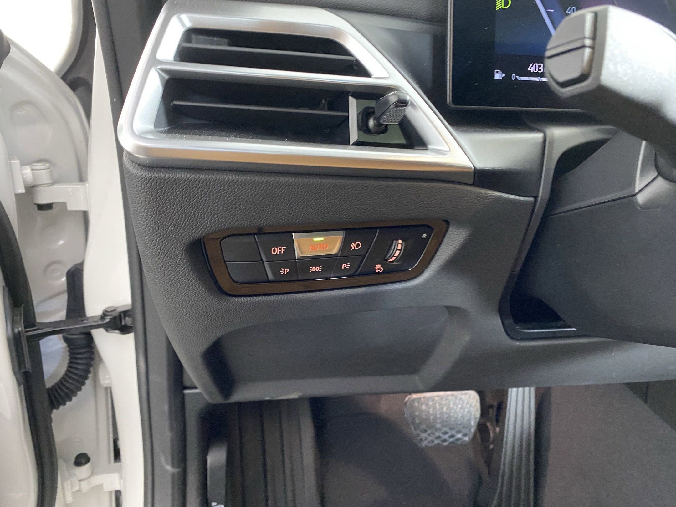 Used 2025 BMW 230i xDrive 230i xDrive w/ Premium Package image 23