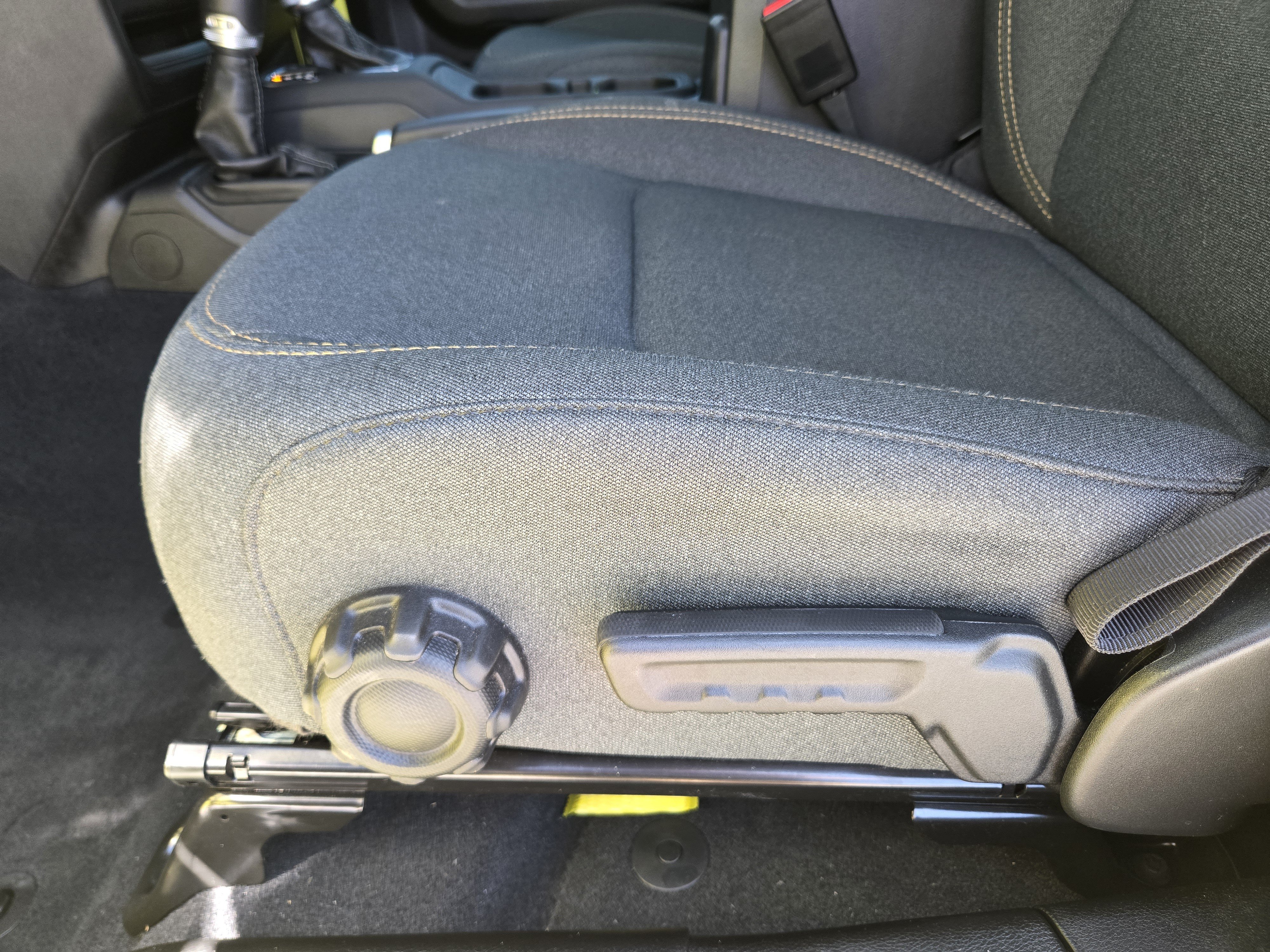 Used 2024 Jeep Wrangler Unlimited AWD/4WD image 25