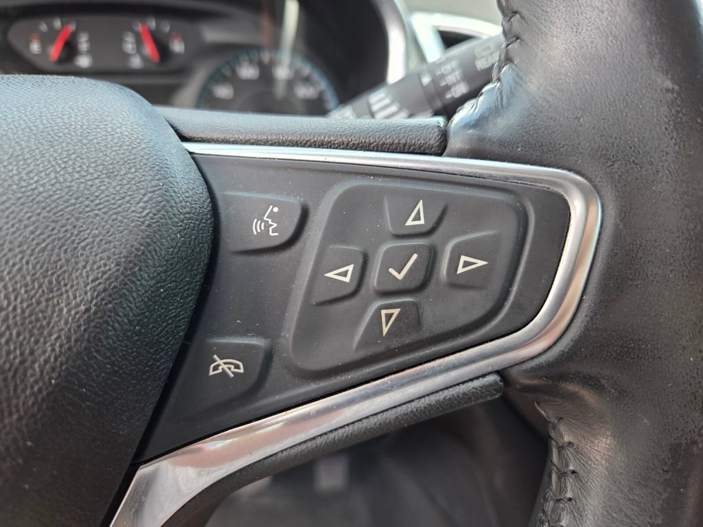 Certified 2018 Chevrolet Equinox LT FWD image 33