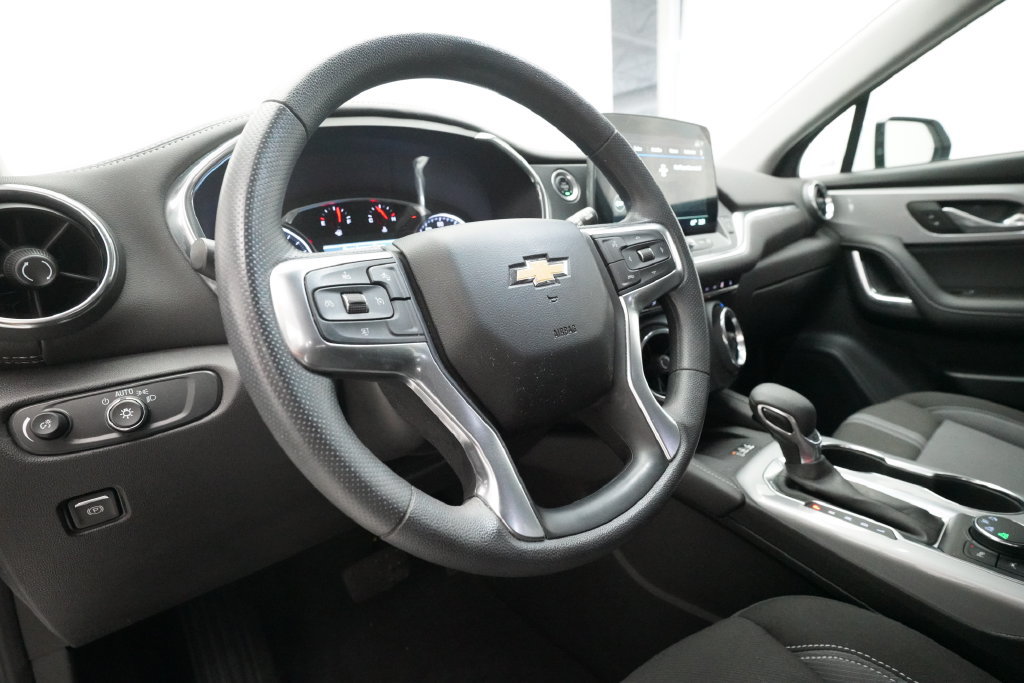 Used 2024 Chevrolet Blazer LT w/ Convenience Package AWD/4WD image 8