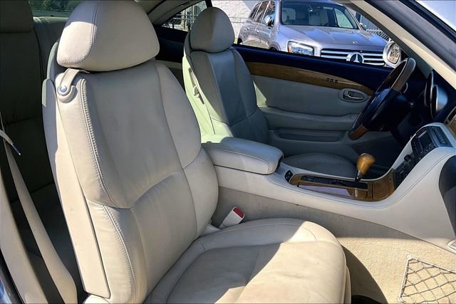 Used 2005 Lexus SC 430 Convertible image 30