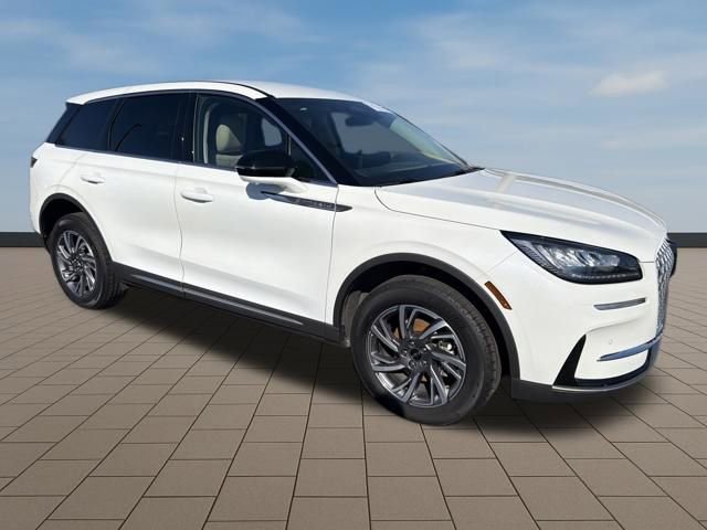 Used 2024 Lincoln Corsair AWD w/ Equipment Group 101A image 9