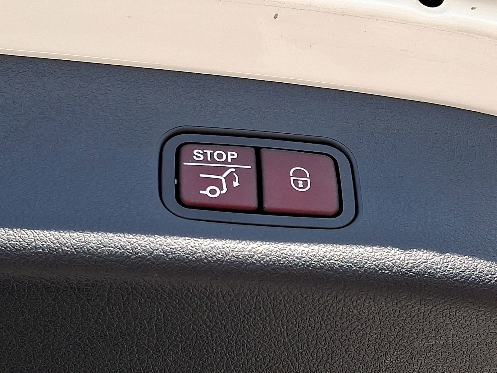 Certified 2023 Mercedes-Benz GLC 300 4MATIC image 32