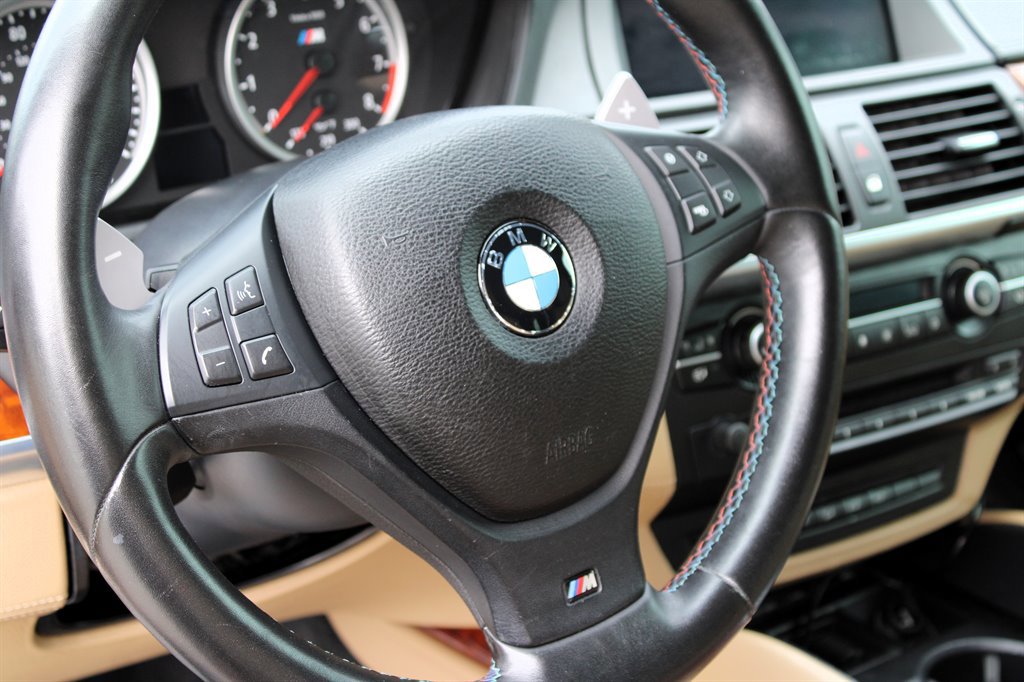 Used 2012 BMW X5 M image 32