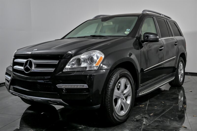 Used 2012 Mercedes-Benz GL 450 4MATIC image 5