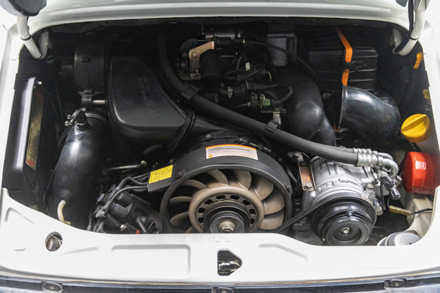 Used 1994 Porsche 911 Carrera 4 image 35