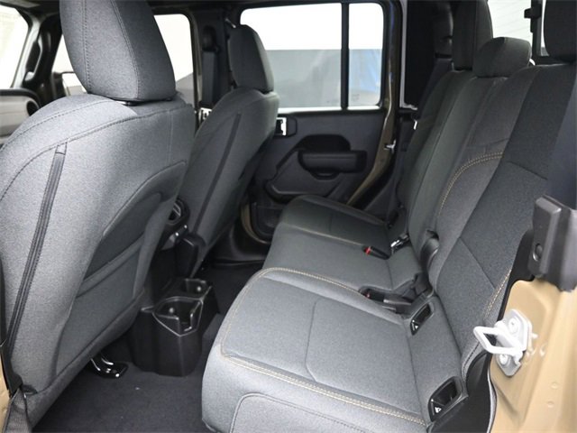 New 2025 Jeep Gladiator Sport image 14