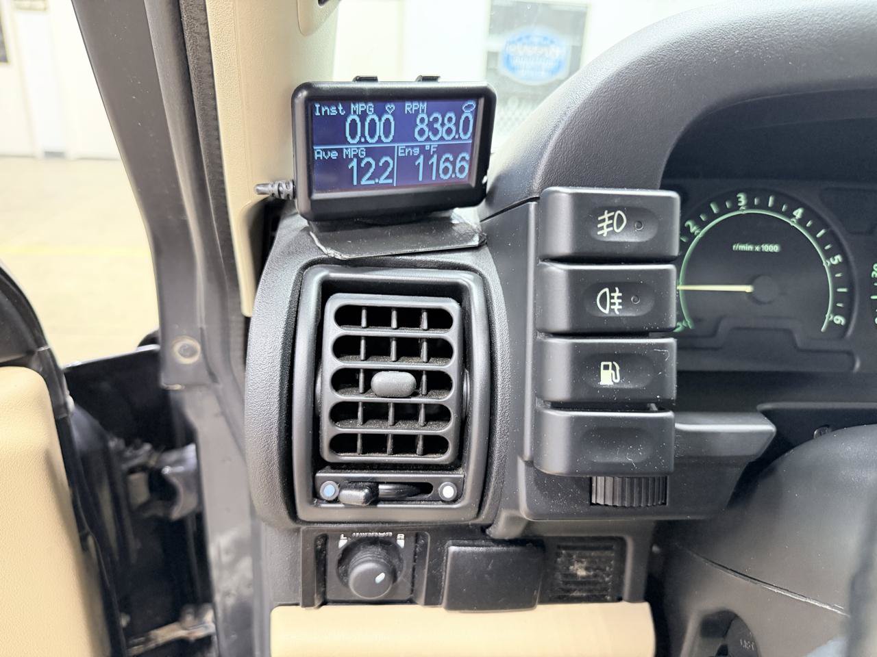 Used 2004 Land Rover Discovery S AWD/4WD image 38