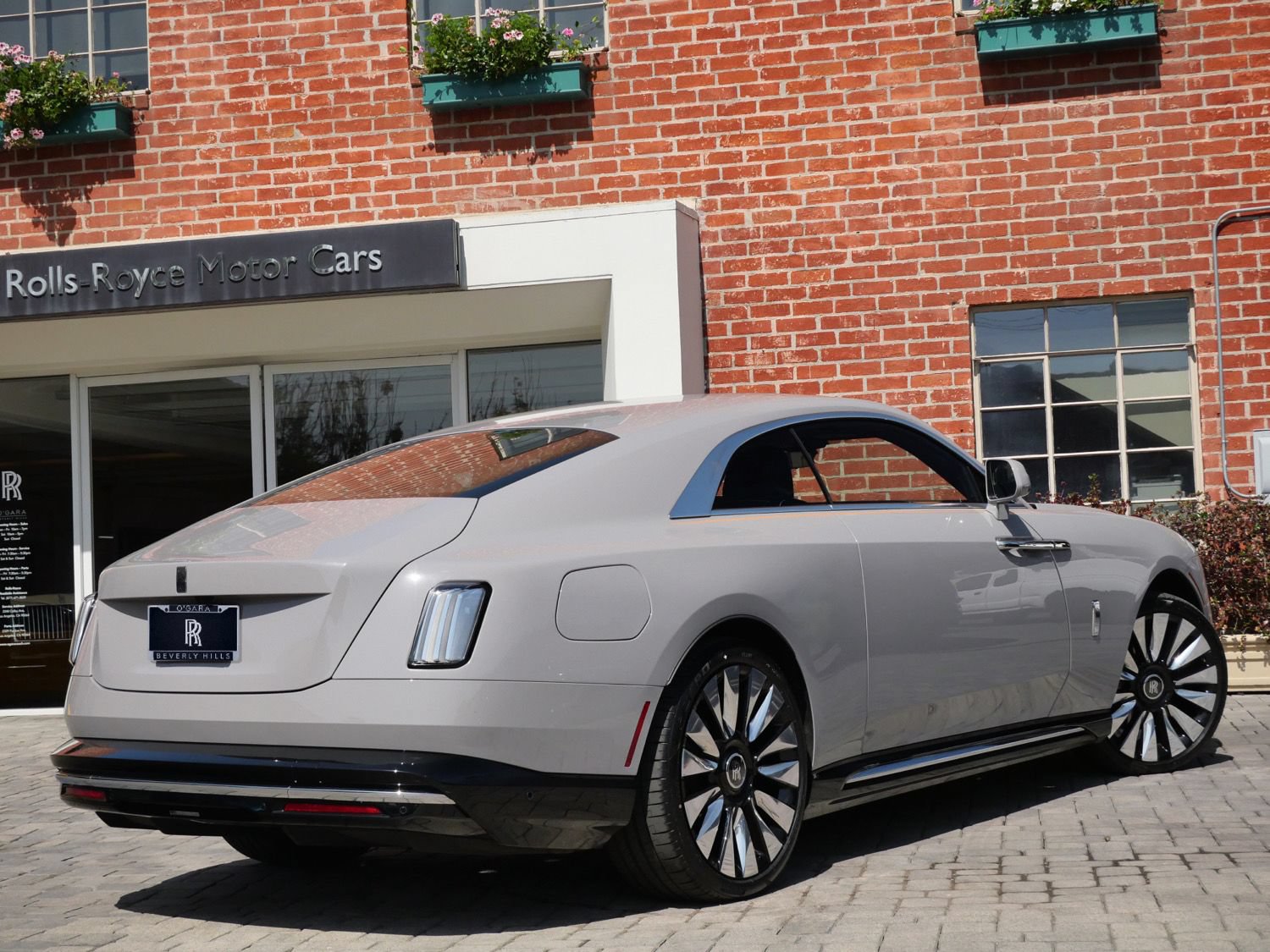 Used 2024 Rolls-Royce Spectre w/ Leather Finishing Pack AWD/4WD image 2