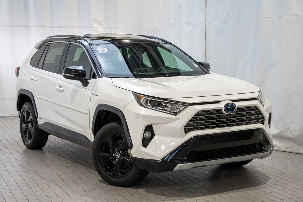 Used 2019 Toyota RAV4 XSE w/ XSE Weather Package image 1