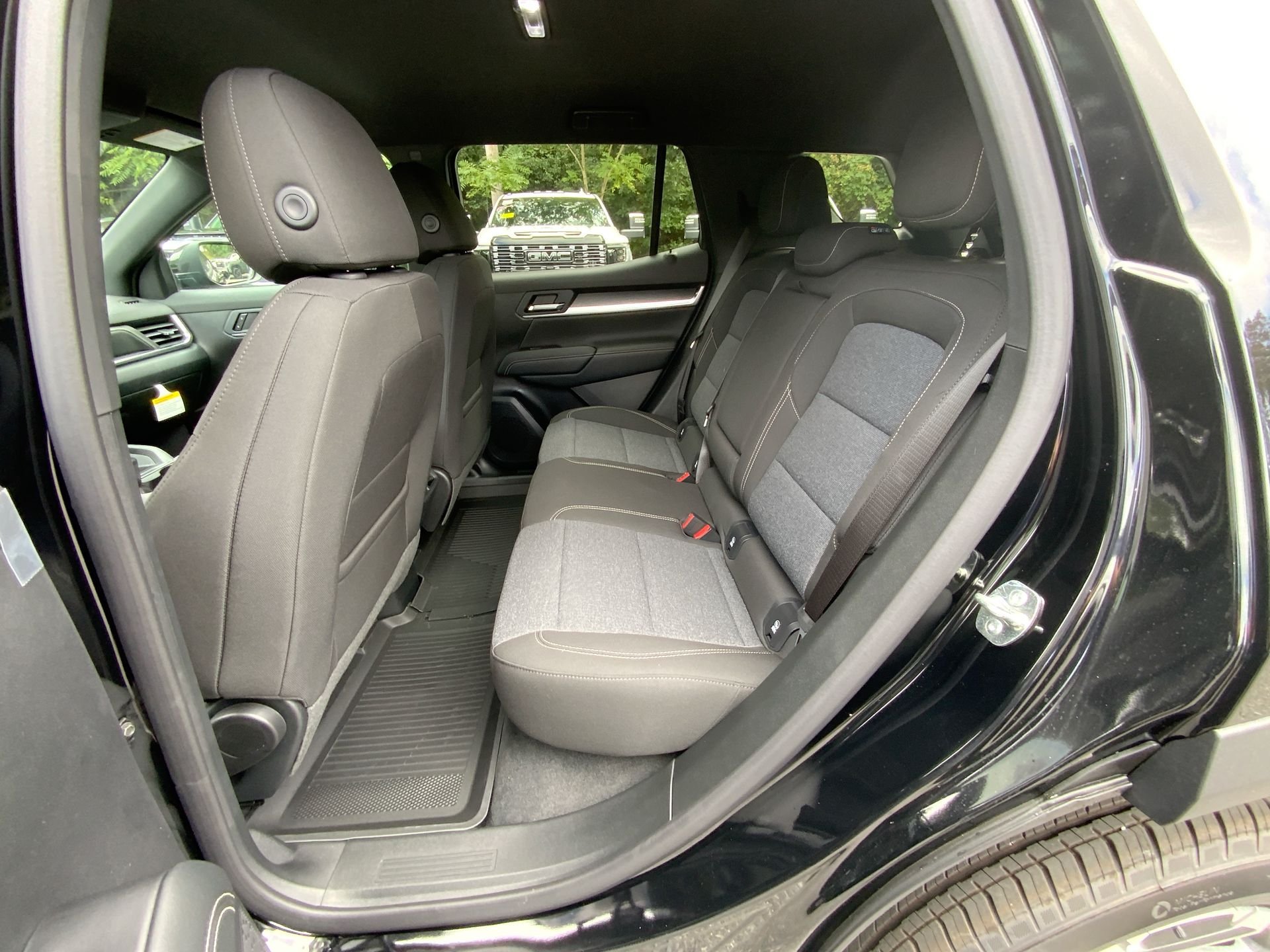 New 2027 GMC Terrain Elevation w/ LPO, Floor Liner Package AWD/4WD image 47