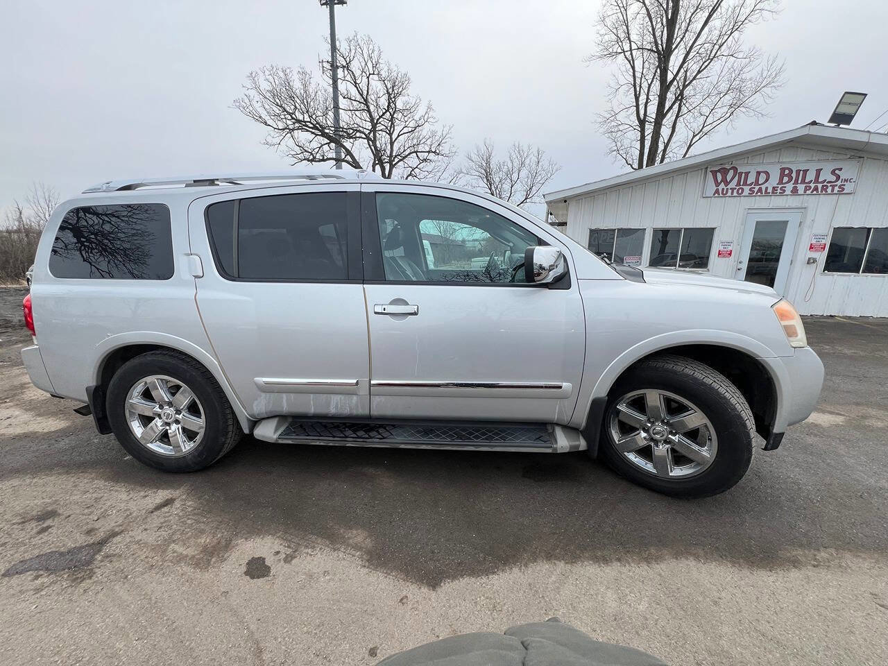 Used 2011 Nissan Armada Platinum image 5