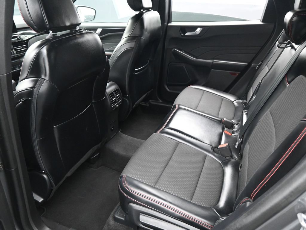 Used 2024 Ford Escape ST-Line image 25