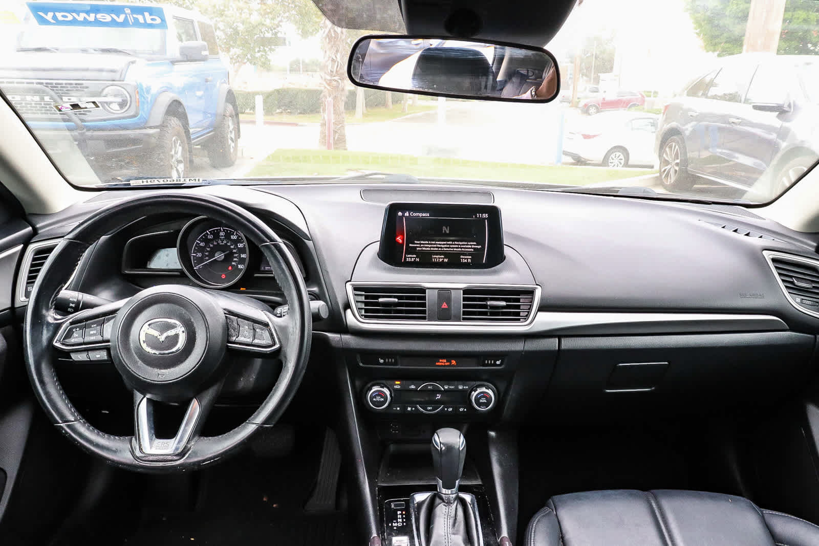 Used 2018 MAZDA MAZDA3 Touring FWD image 19