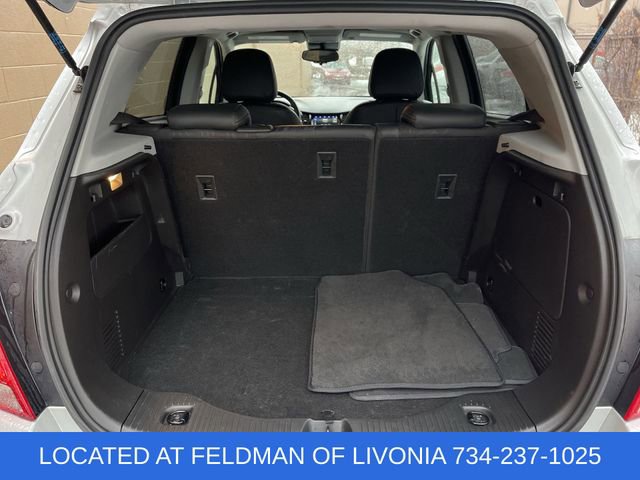 Certified 2022 Chevrolet Trax LT w/ LT Convenience Package image 23