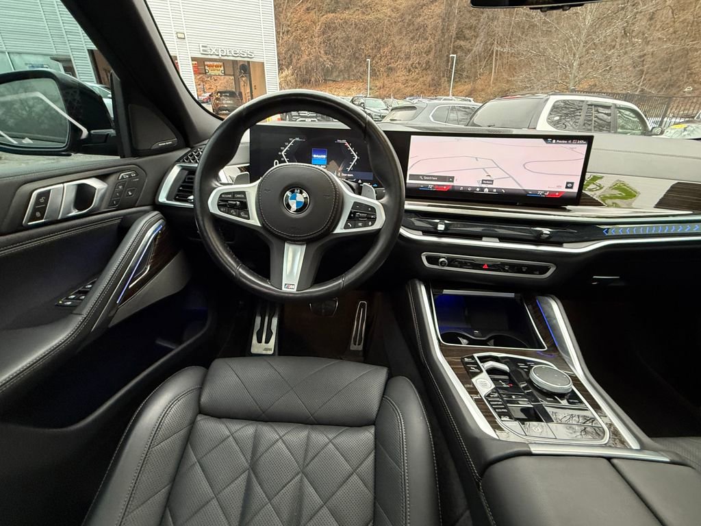 Used 2024 BMW X6 xDrive40i w/ Premium Package AWD/4WD image 12