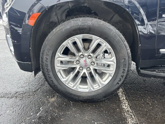 Used 2023 GMC Yukon XL SLT w/ SLT Premium Package image 10