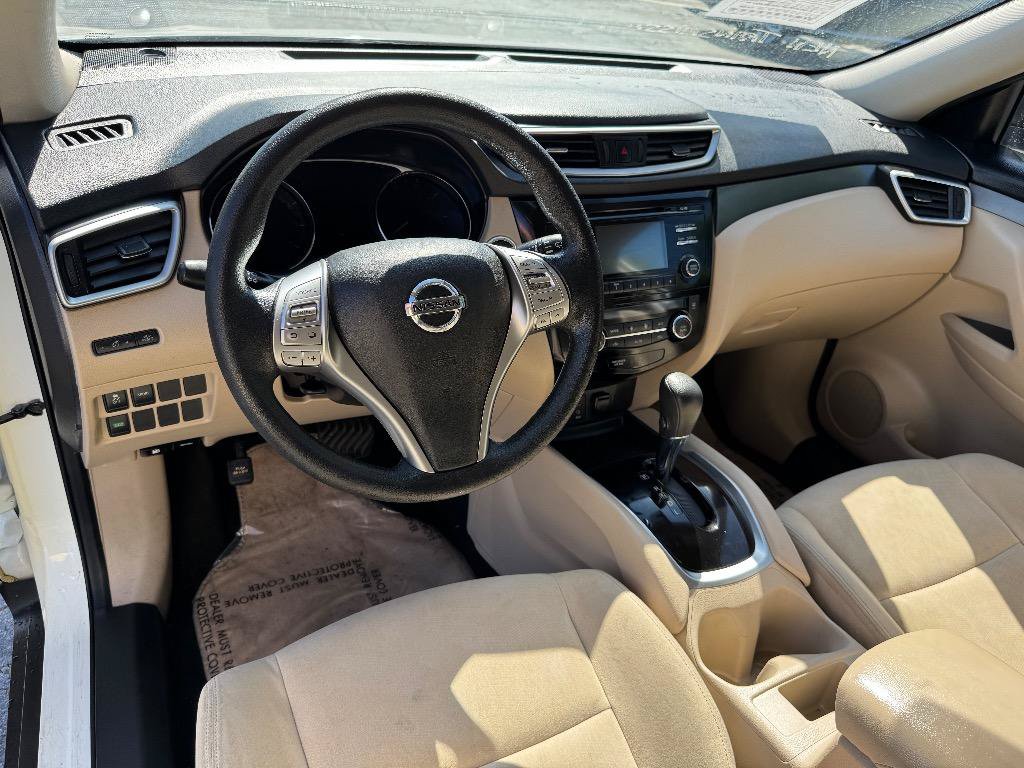 Used 2016 Nissan Rogue SV FWD image 10