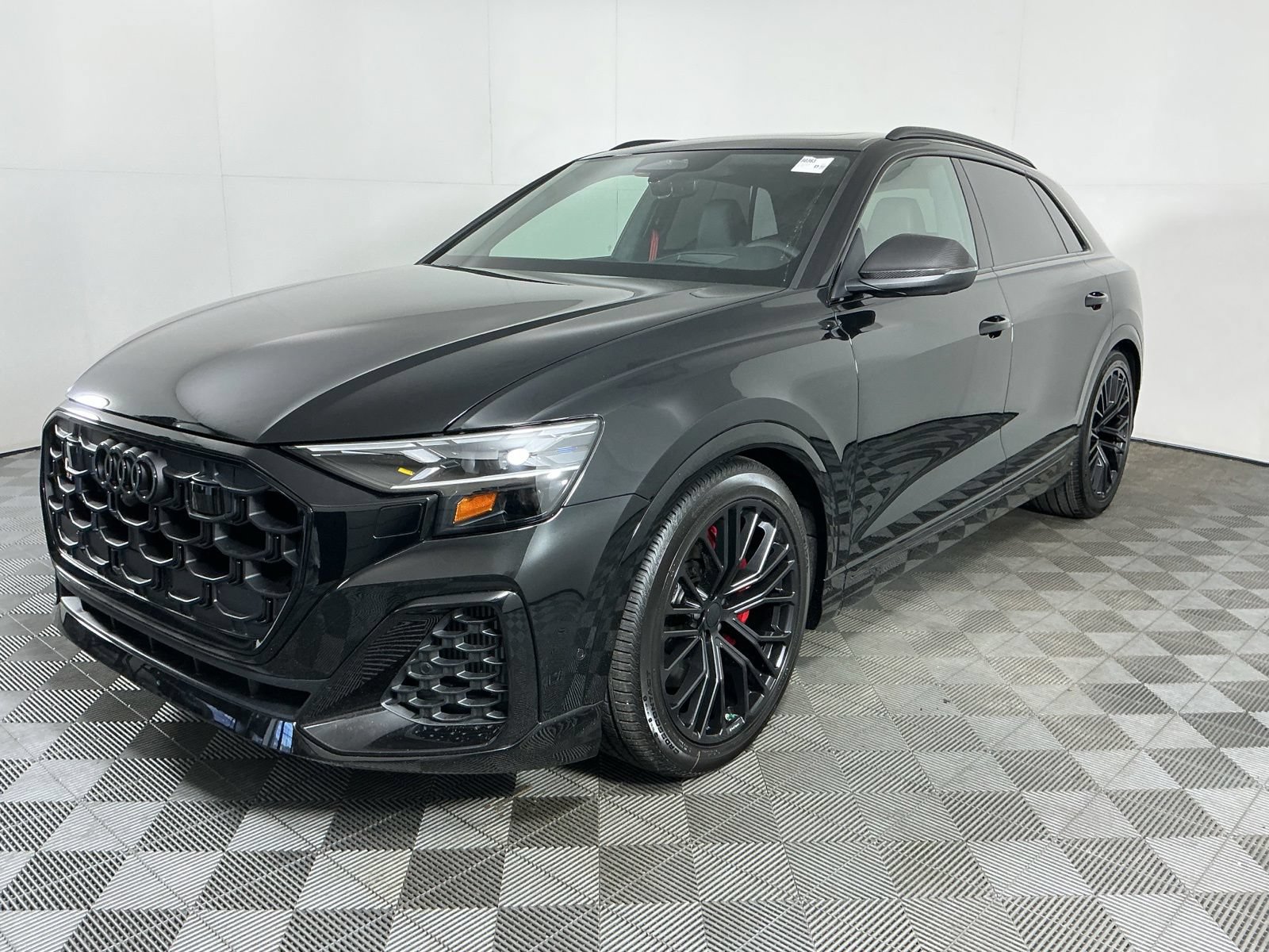 New 2027 Audi SQ8 Prestige AWD/4WD image 3