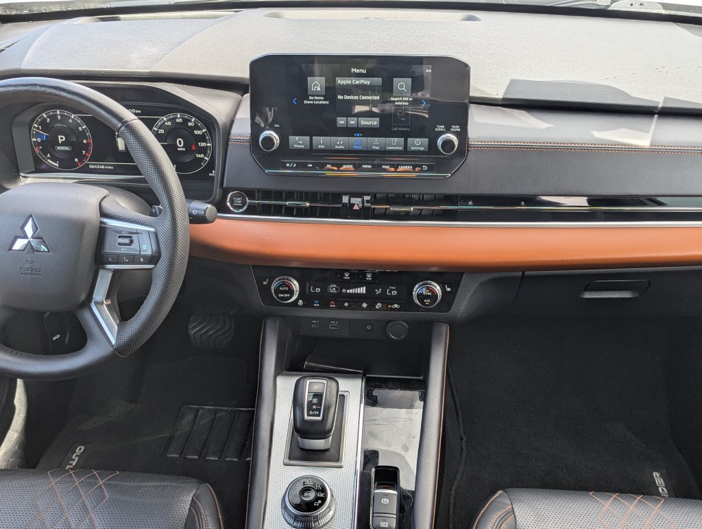 Used 2023 Mitsubishi Outlander SEL FWD image 14