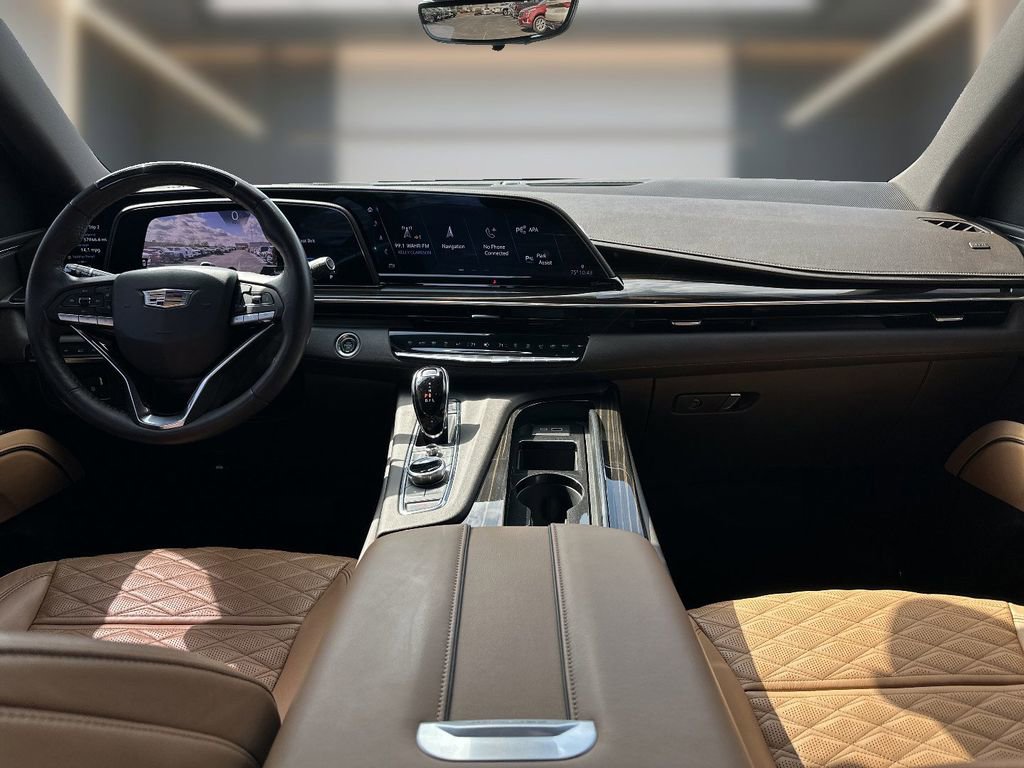 Certified 2023 Cadillac Escalade Sport w/ LPO, ONYX Package image 10