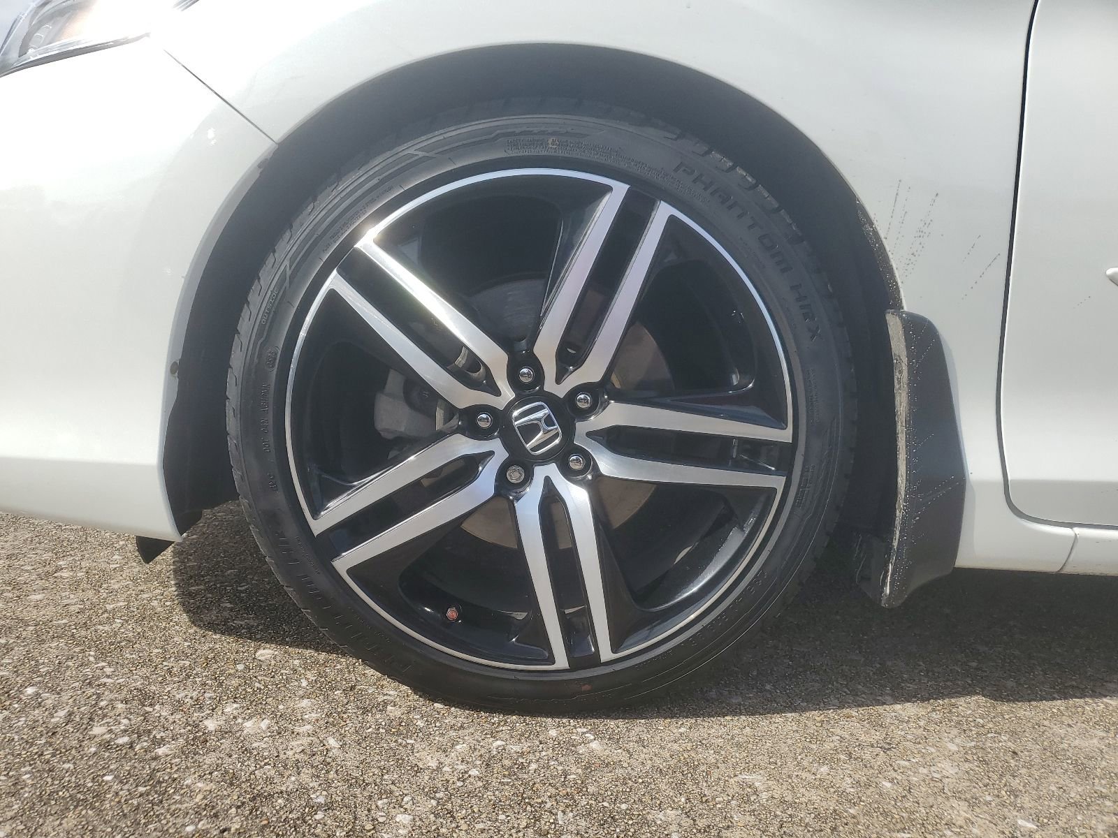 Used 2016 Honda Accord Touring image 7
