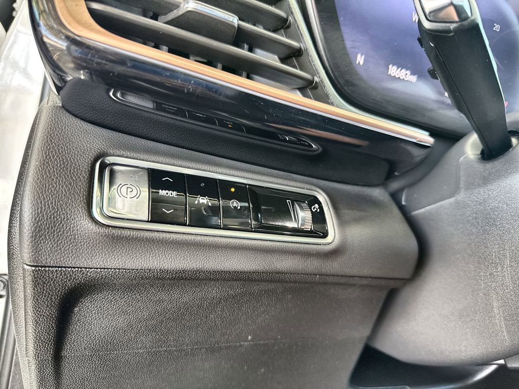 Used 2025 Buick Envision Sport Touring AWD/4WD image 10